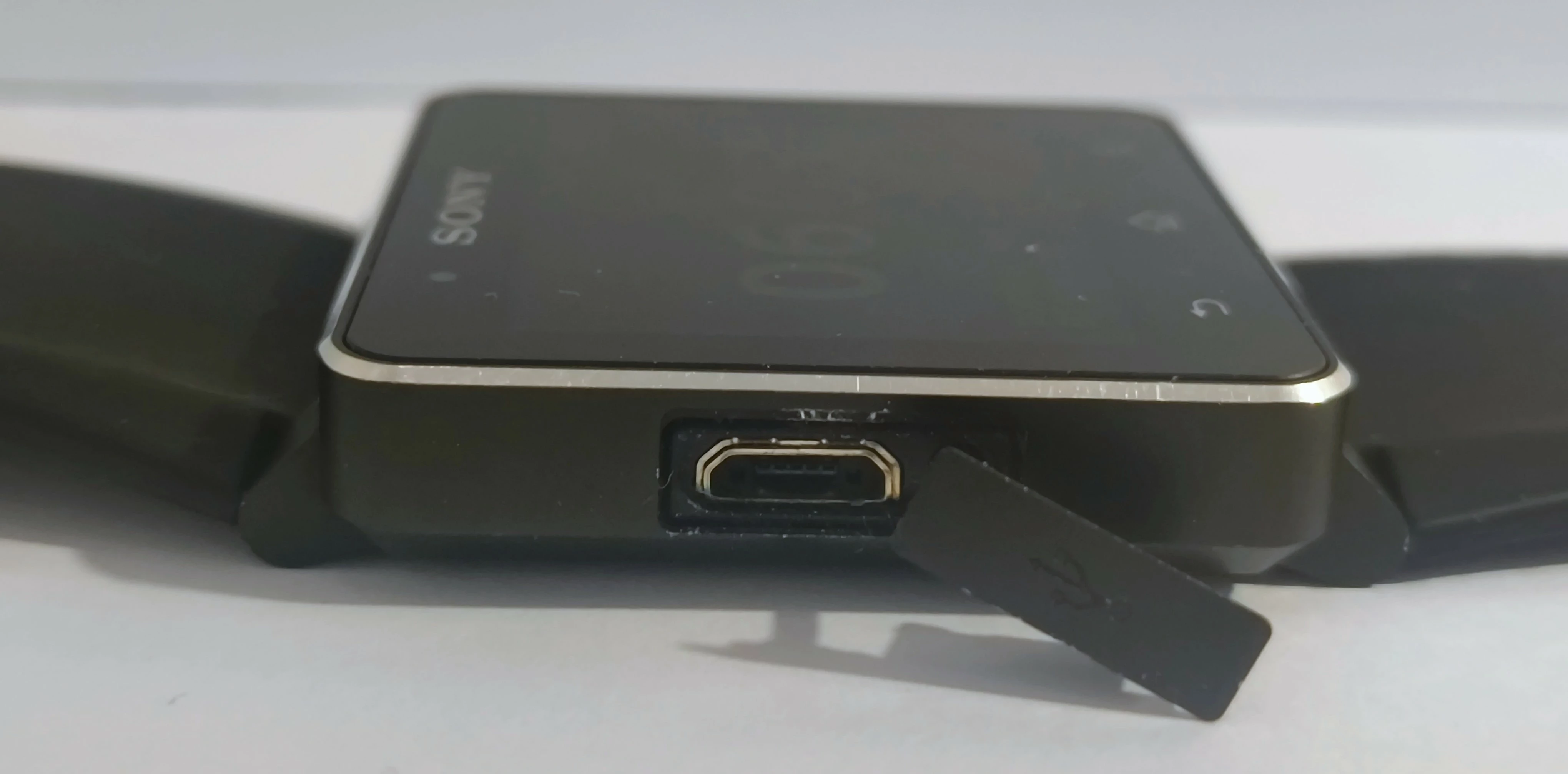 sony-smartwatch-2-sw2-material-koperty-212886-258026