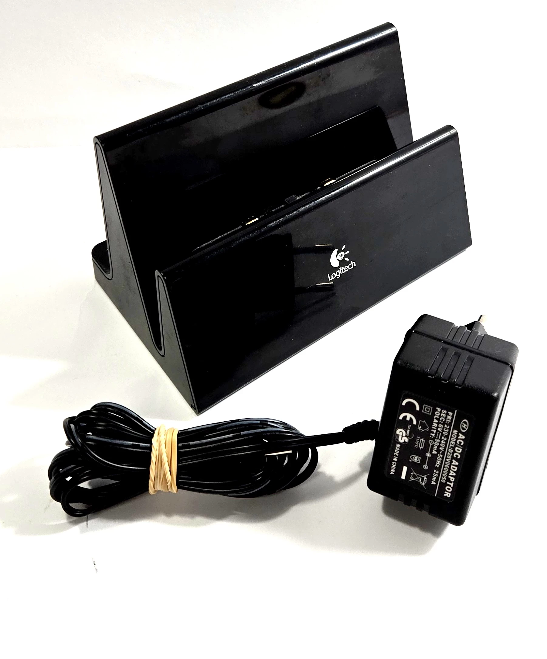 klawiatura-logitech-dinovo-edge-stacja-ladujaca-producent-248914-1987974