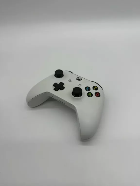 konsola-xbox-one-s-500-gb-pad-bdb-stan-gry-w-zestawie-205998-225574