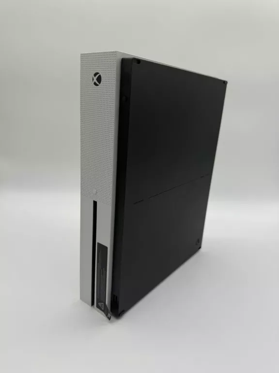 konsola-xbox-one-s-500-gb-pad-bdb-stan-liczba-kontrolerow-w-zestawie-205994-225550
