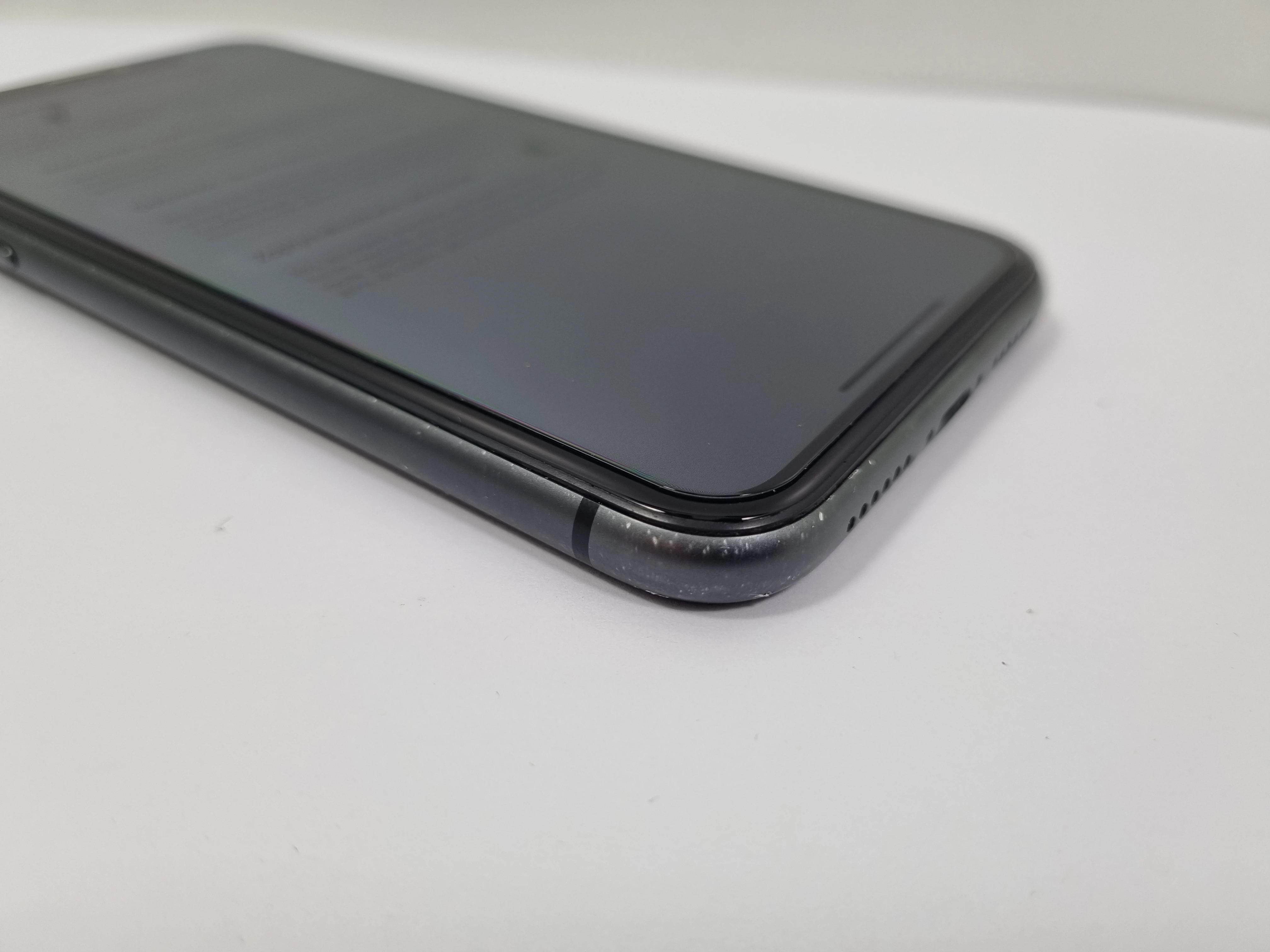 telefon-apple-iphone-11-4-gb-64-gb-4g-lte-czarny-87-etui-pamiec-ram-202865-214121