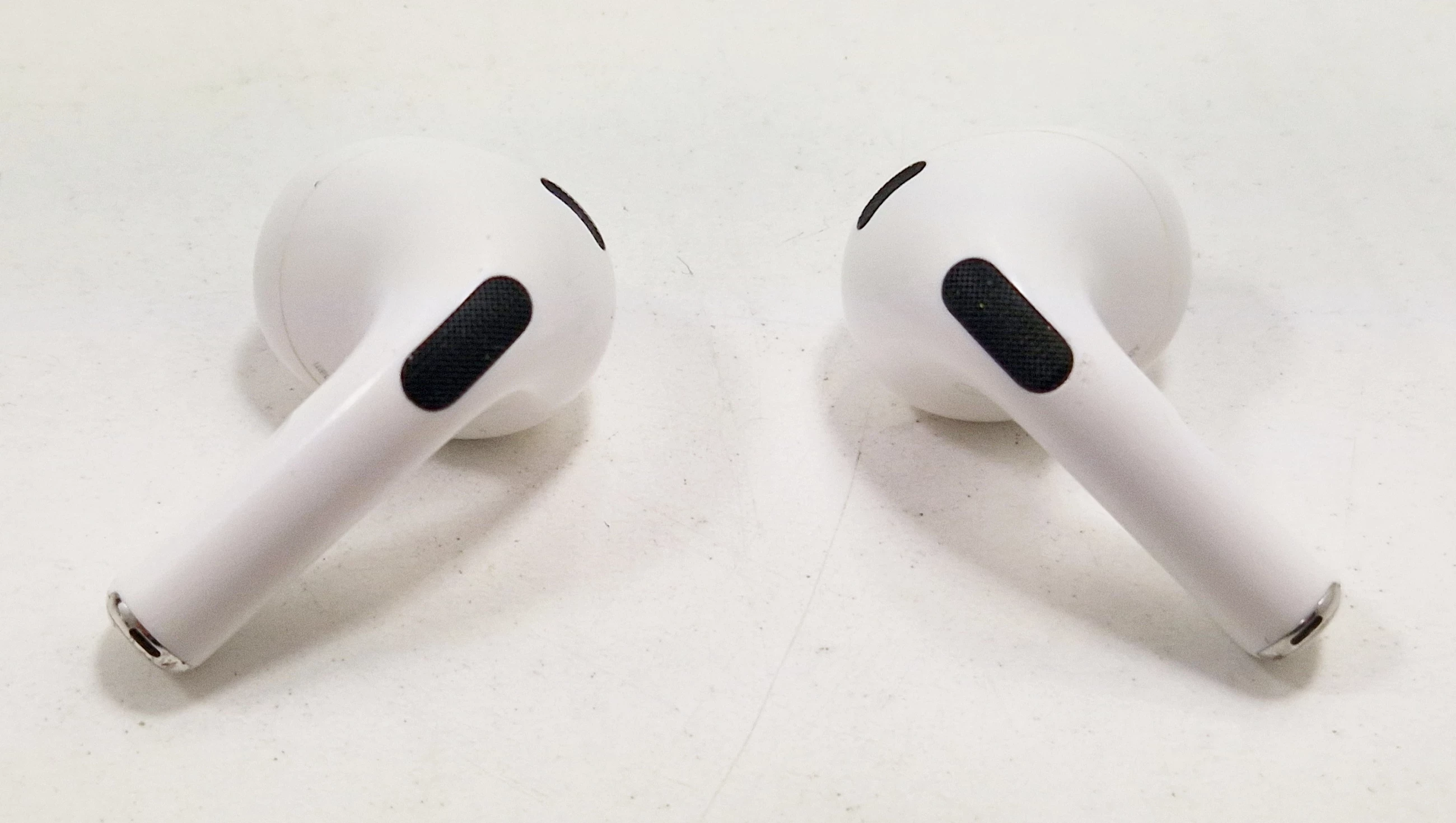 sluchawki-airpods-3-a2564-a2565-a2897-model-250439-1920049