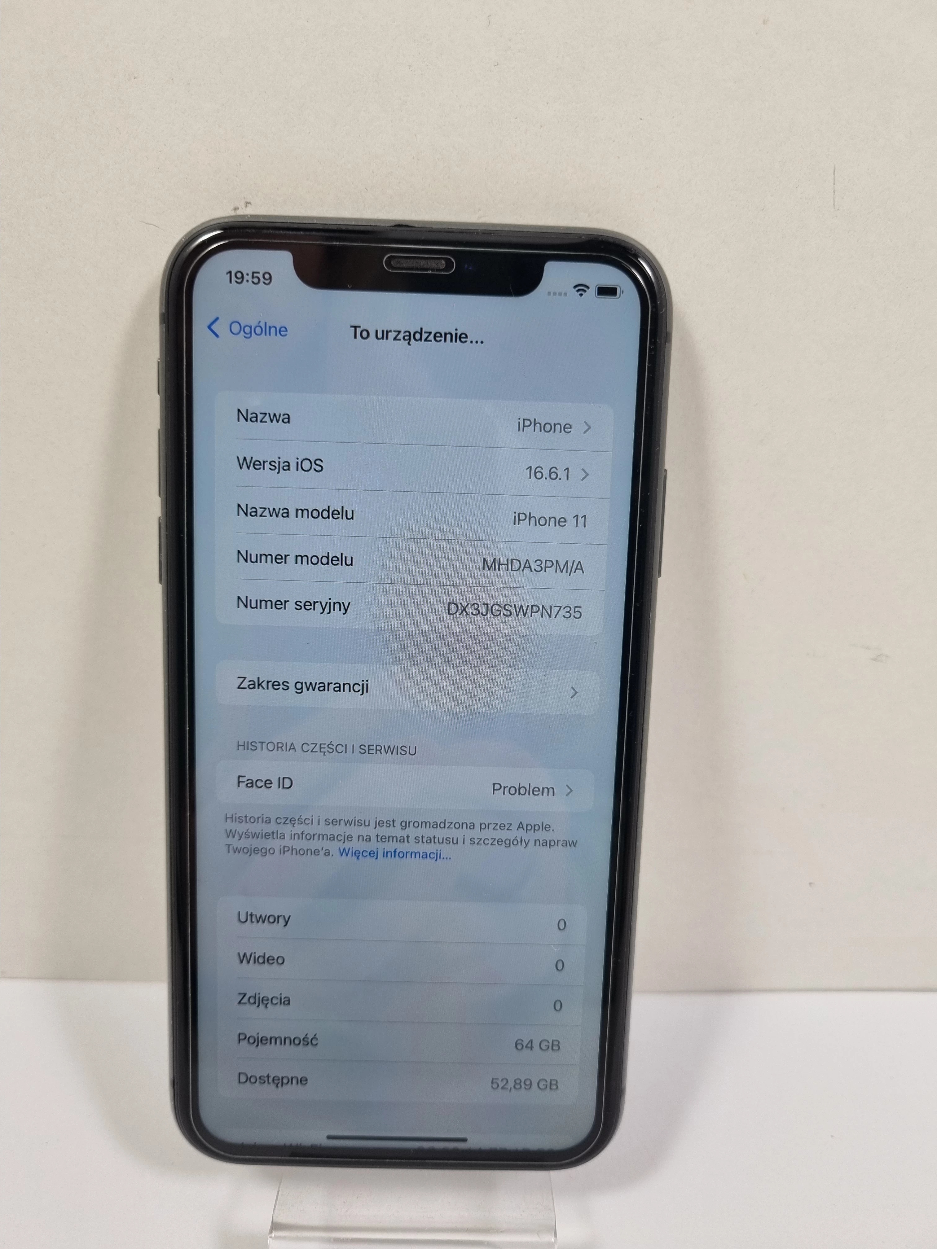 telefon-apple-iphone-11-4-gb-64-gb-4g-lte-czarny-87-etui-stan-11323-2