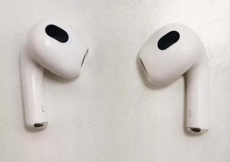 sluchawki-airpods-3-a2564-a2565-a2897-transmisja-sygnalu-203713-217785
