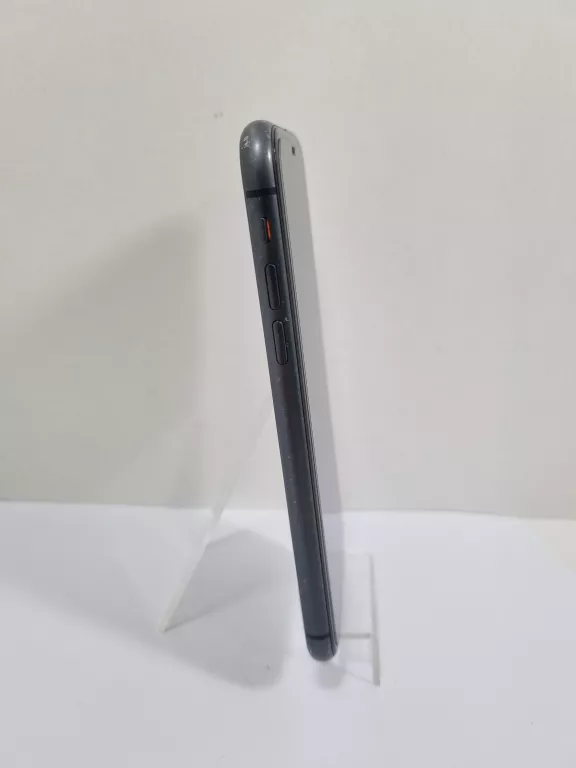 TELEFON APPLE IPHONE 11 4 GB / 64 GB 4G (LTE) CZARNY 87% + ETUI