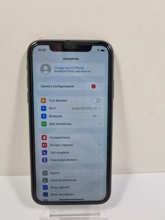 telefon-apple-iphone-11-4-gb-64-gb-4g-lte-czarny-87-etui-kod-producenta-mwm72pma