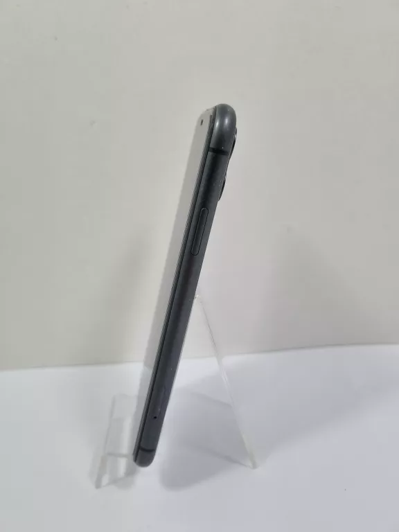 TELEFON APPLE IPHONE 11 4 GB / 64 GB 4G (LTE) CZARNY 87% + ETUI