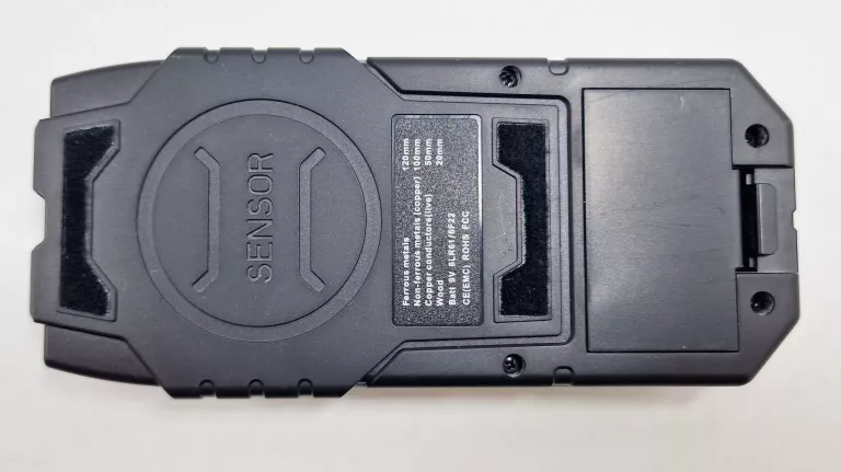 cyfrowy-detektor-przewodow-maka-mk08-ean-gtin-5904870409237