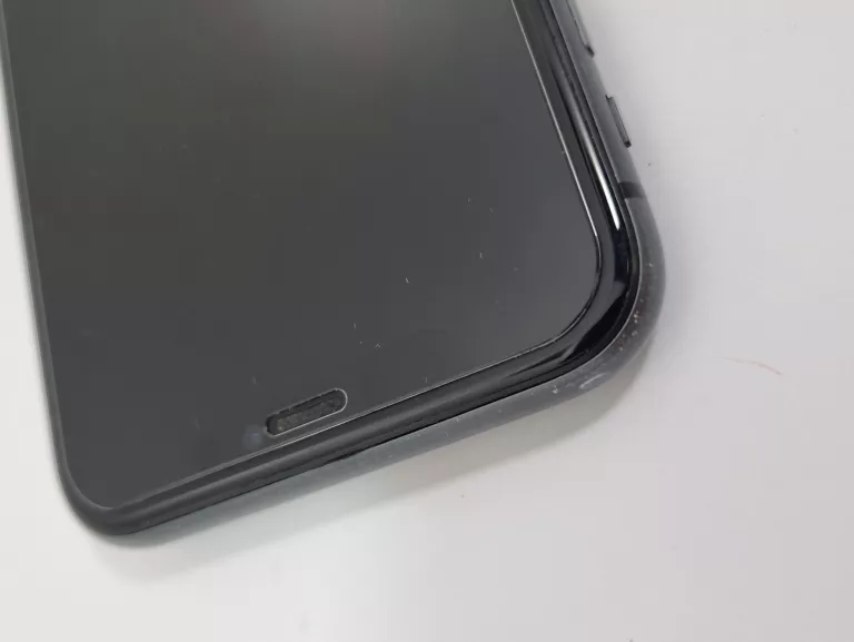 telefon-apple-iphone-11-4-gb-64-gb-4g-lte-czarny-87-etui-opcje-sim-202821-213909