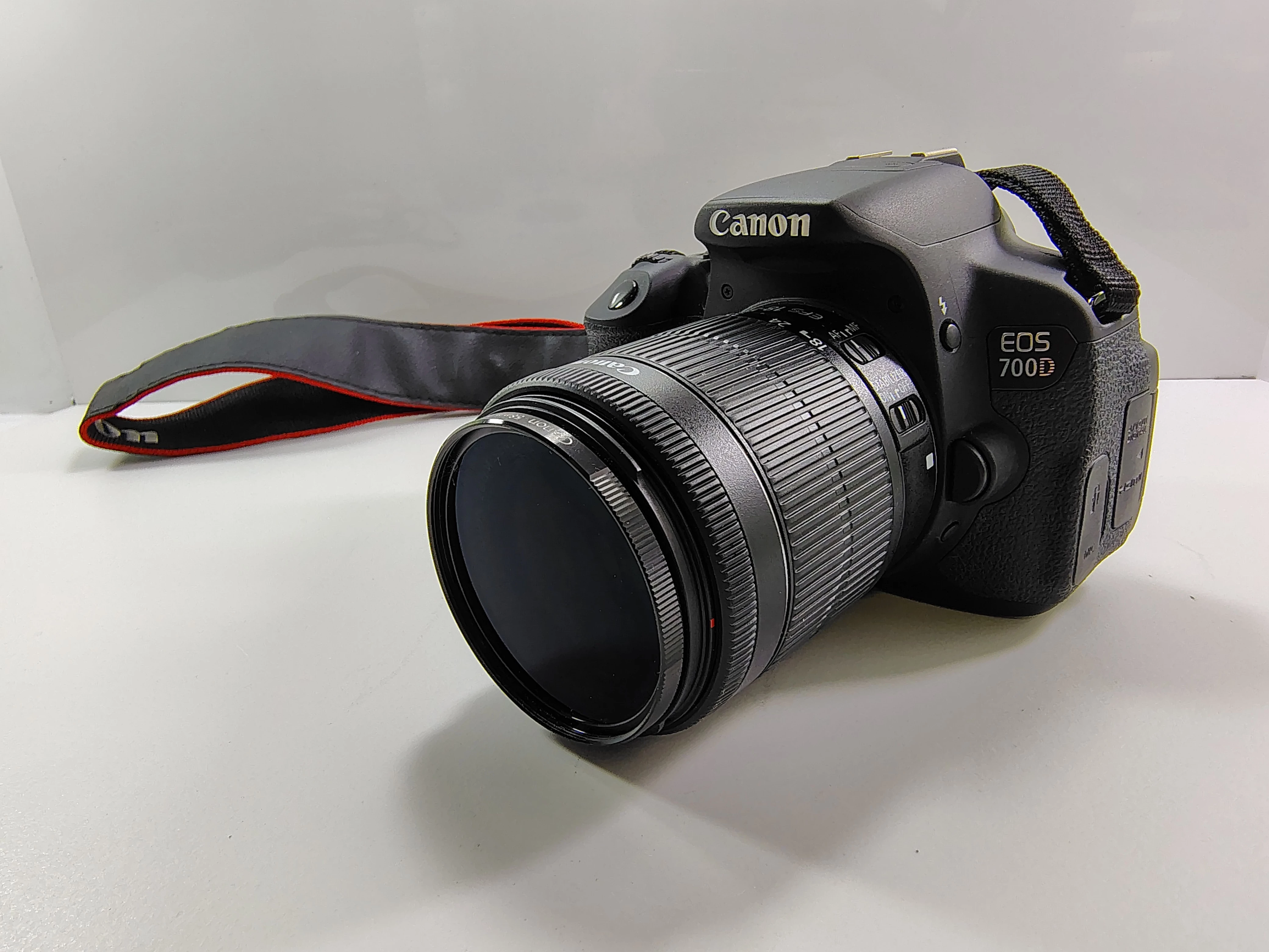 canon-eos-700d-obiektyw-efs-macro-18-55mm-ladowarka-szkielko-stan-11323-2