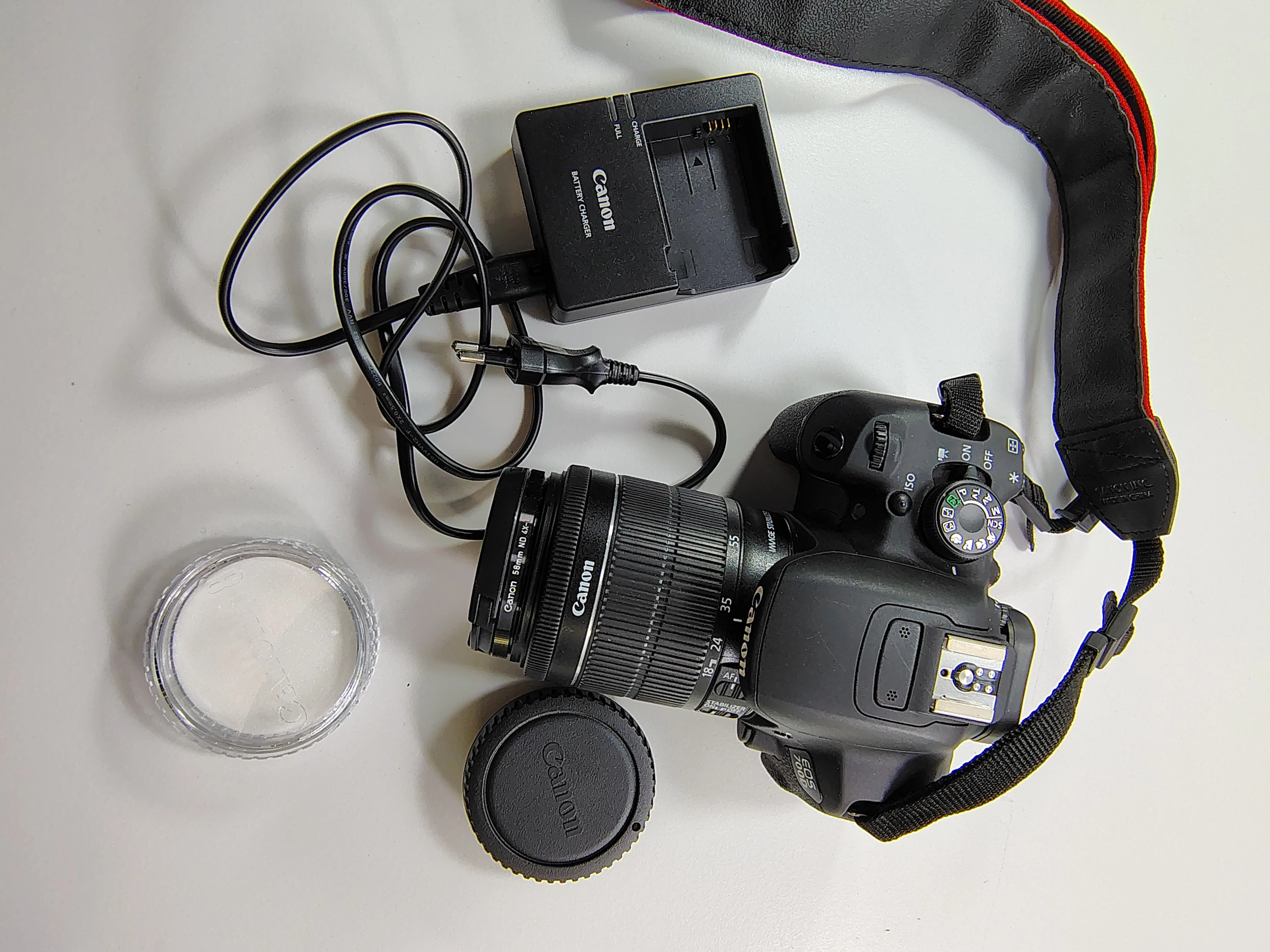 canon-eos-700d-obiektyw-efs-macro-18-55mm-ladowarka-szkielko-ean-gtin-8714574602523