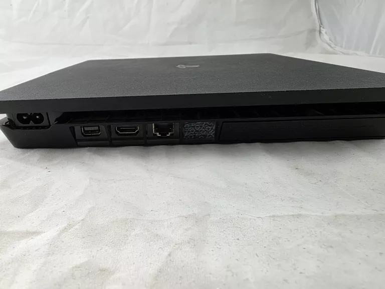 KONSOLA PS4  500GB