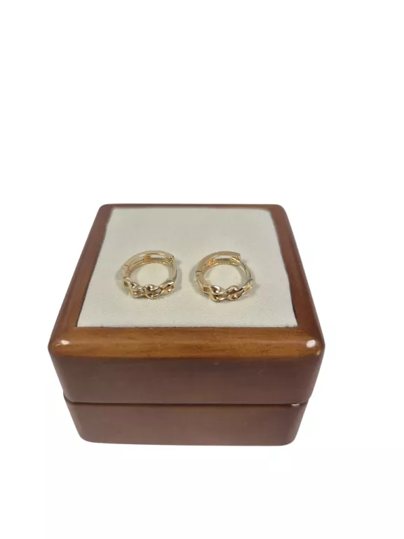 DELIKATNE ZŁOTE KOLCZYKI P.585 1,81G