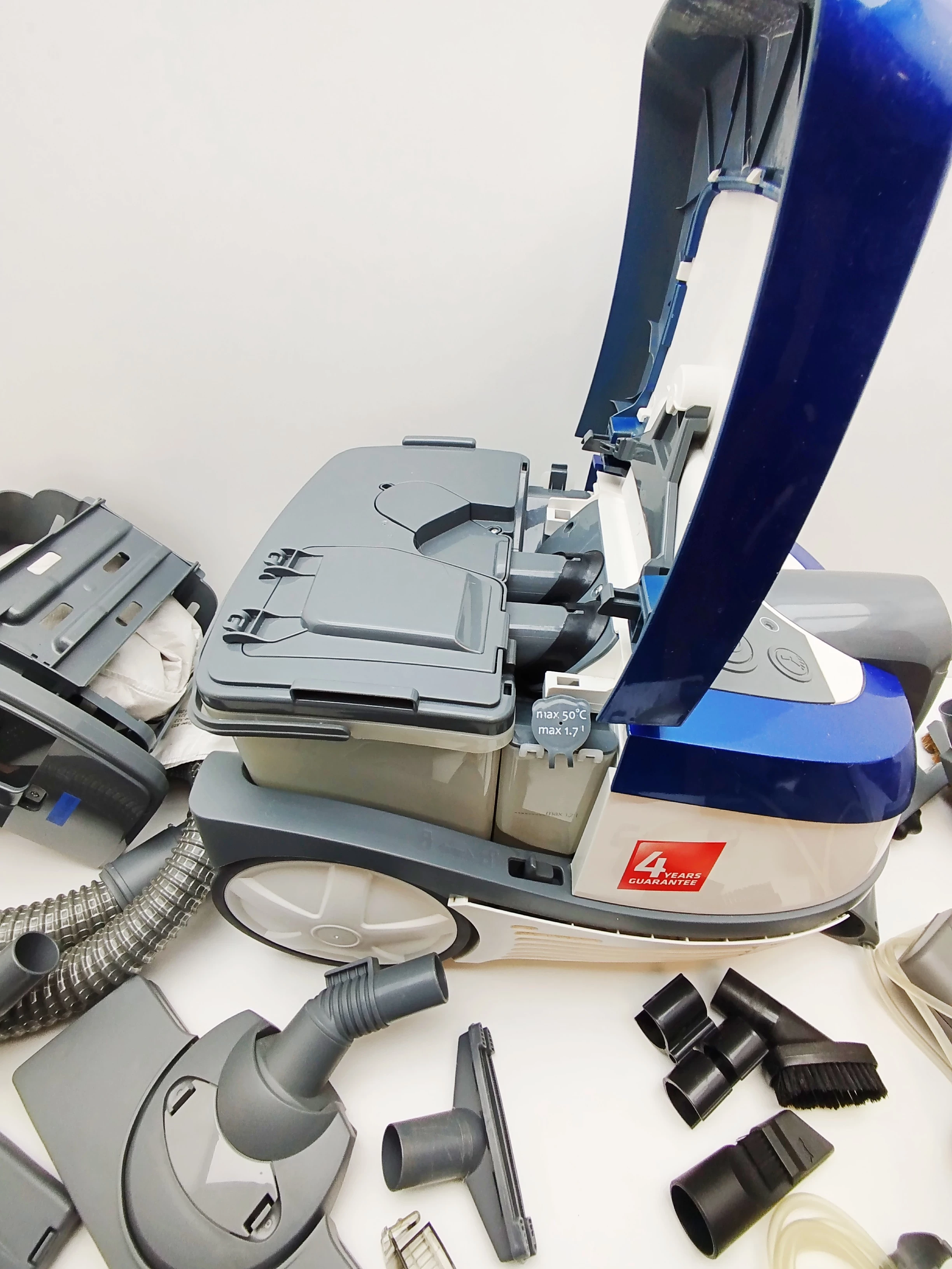 odkurzacz-pioracy-aquawelt-1600-w-zelmer-9190st-zasieg-pracy-1000