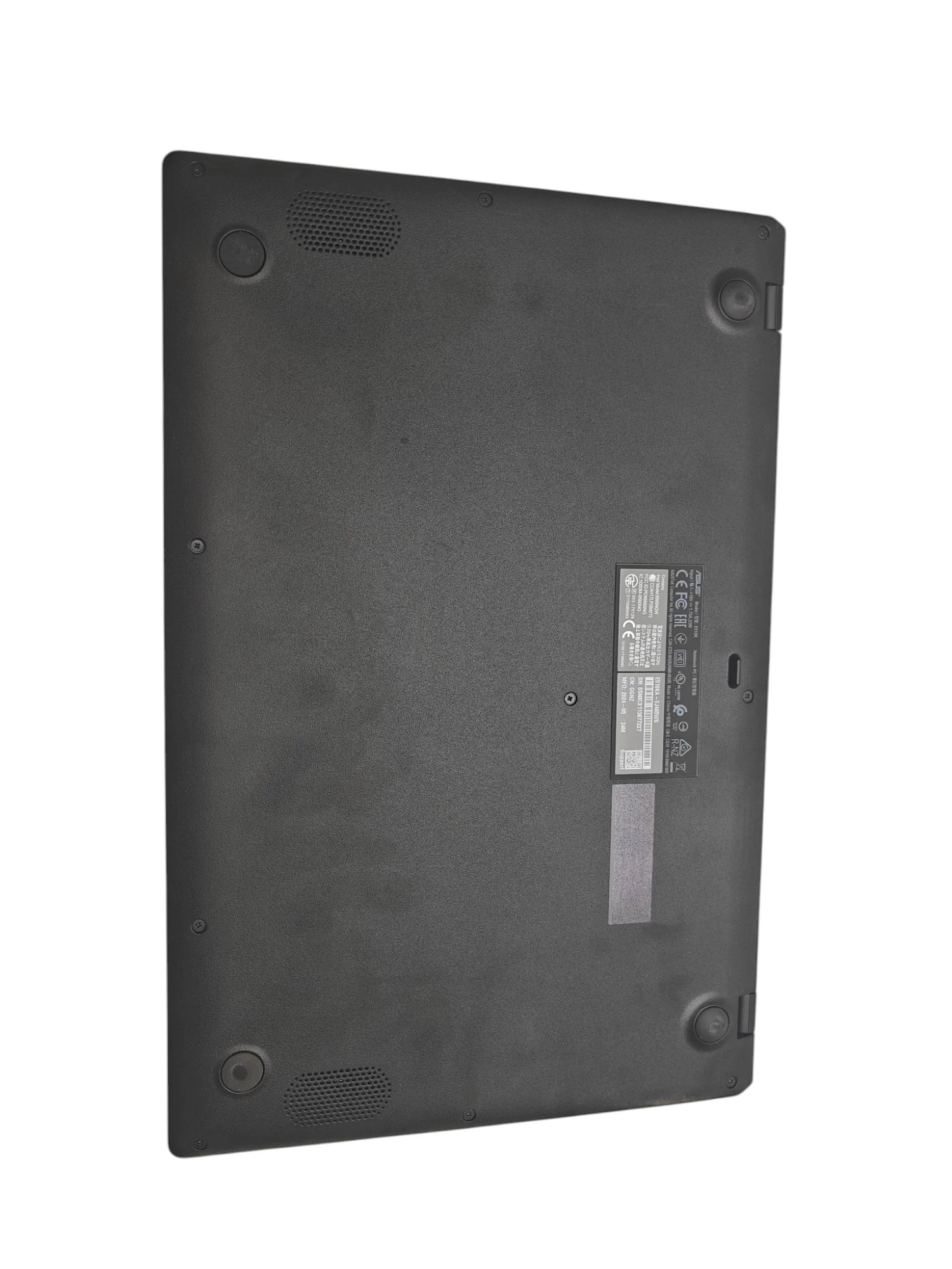 laptop-asus-e510-rozdzielczosc-px-4474-60