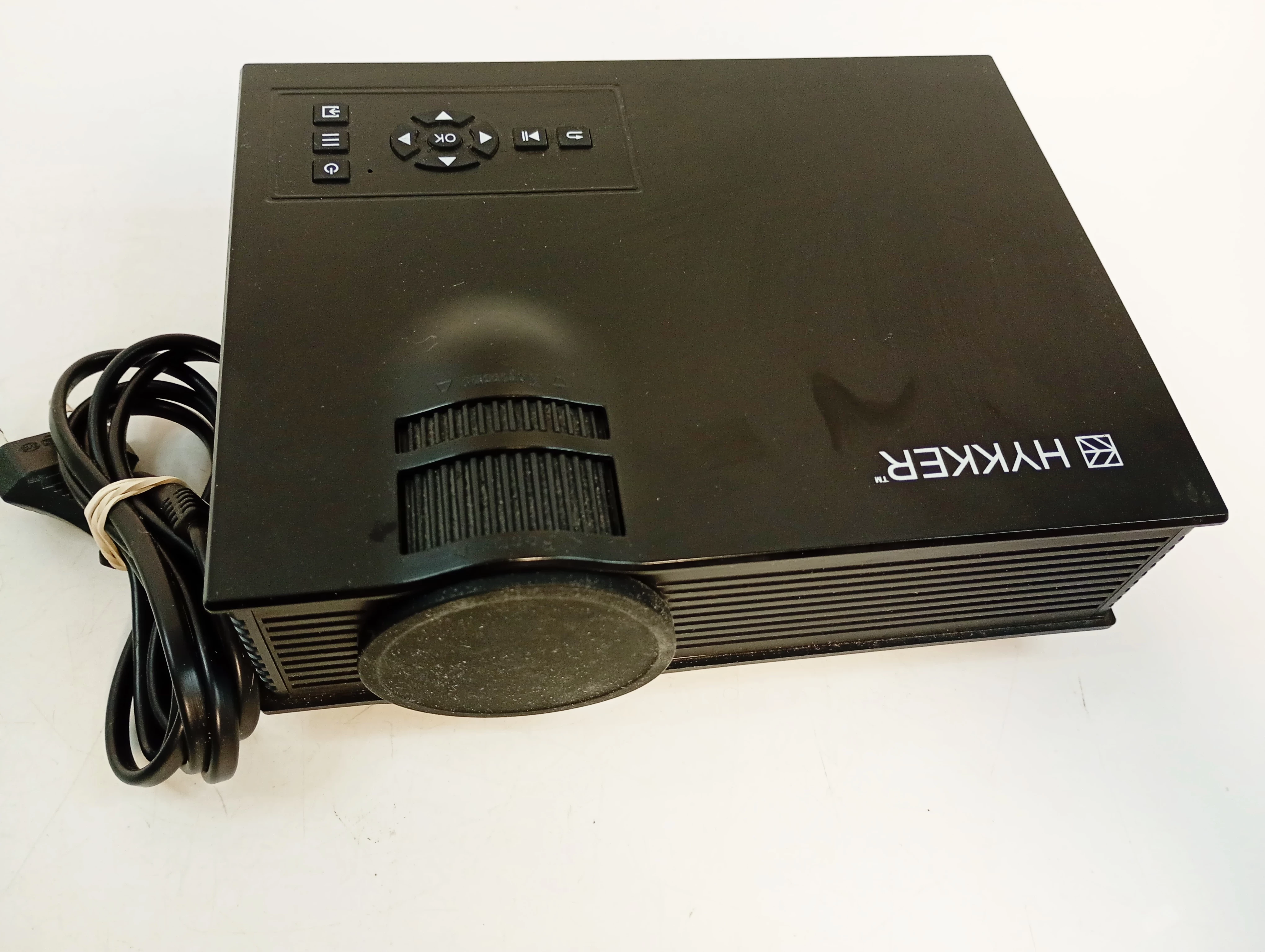 projektor-led-hykker-vision-130-czarny-stan-11323-2