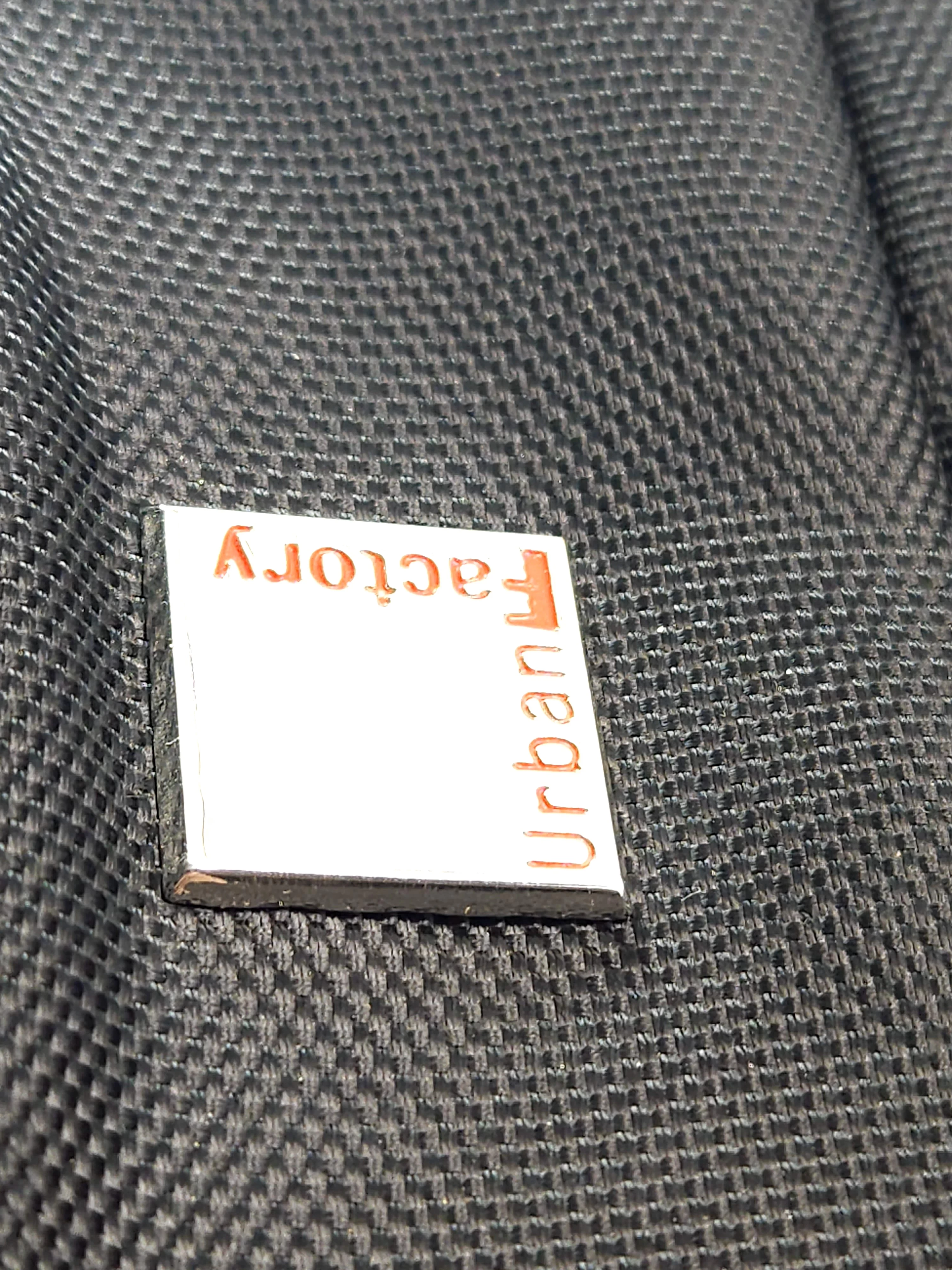 torba-na-laptopa-urban-factory-156-stan-11323-2