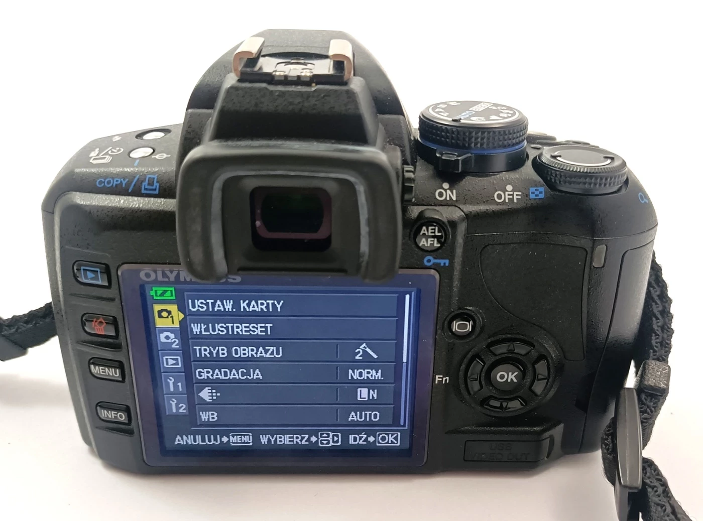 aparat-cyfrowy-olympus-e420-obiektyw-175-45mm-komplet-w-zestawie-814-2