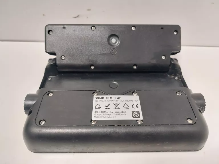 lampa-solarna-led-naswietlacz-halogen-czujnik-ruchu-5w-4000k-czarna-kobi-zrodlo-swiatla-208282-235574