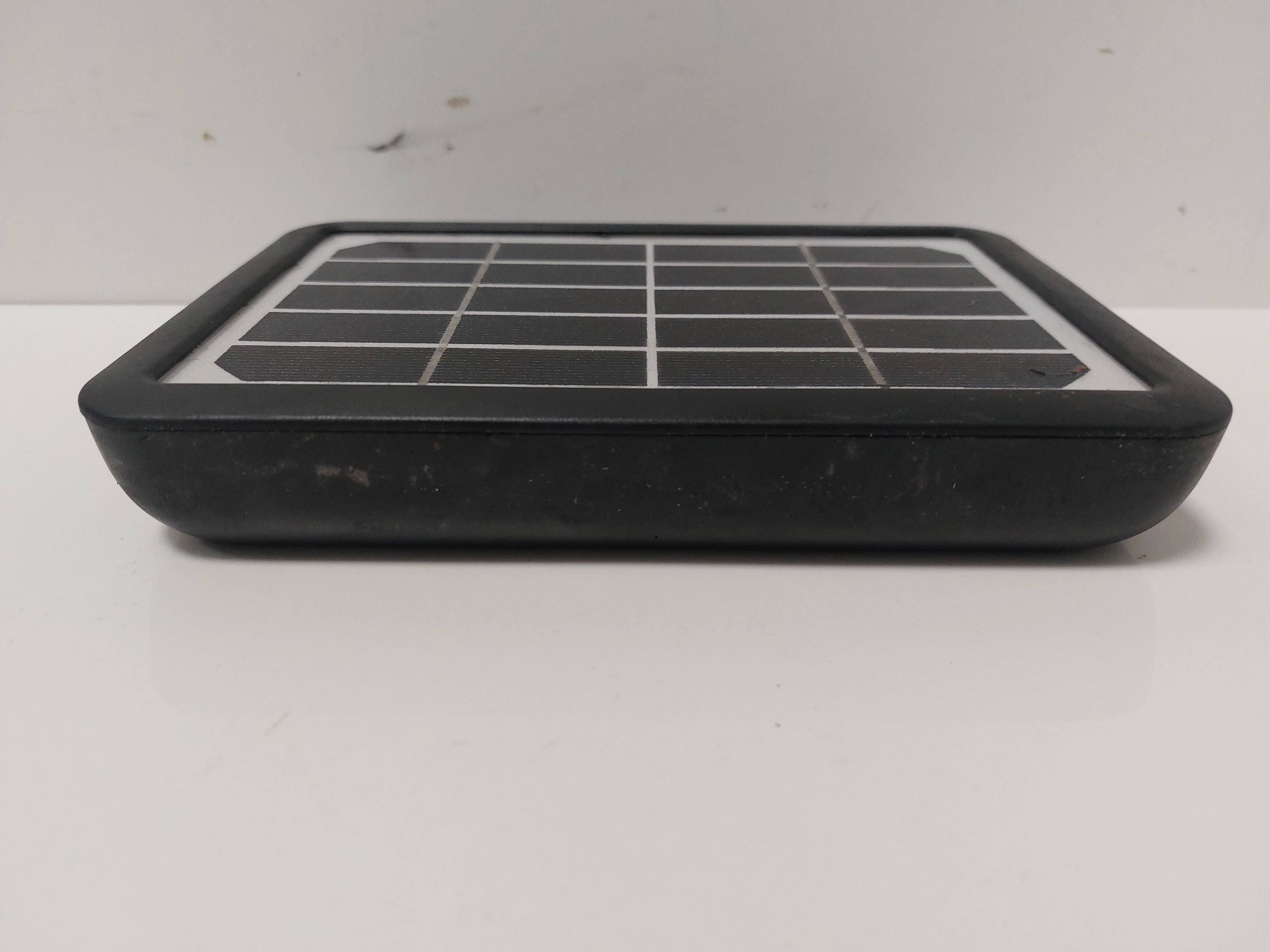 lampa-solarna-led-naswietlacz-halogen-czujnik-ruchu-5w-4000k-czarna-kobi-ean-gtin-5902846013815