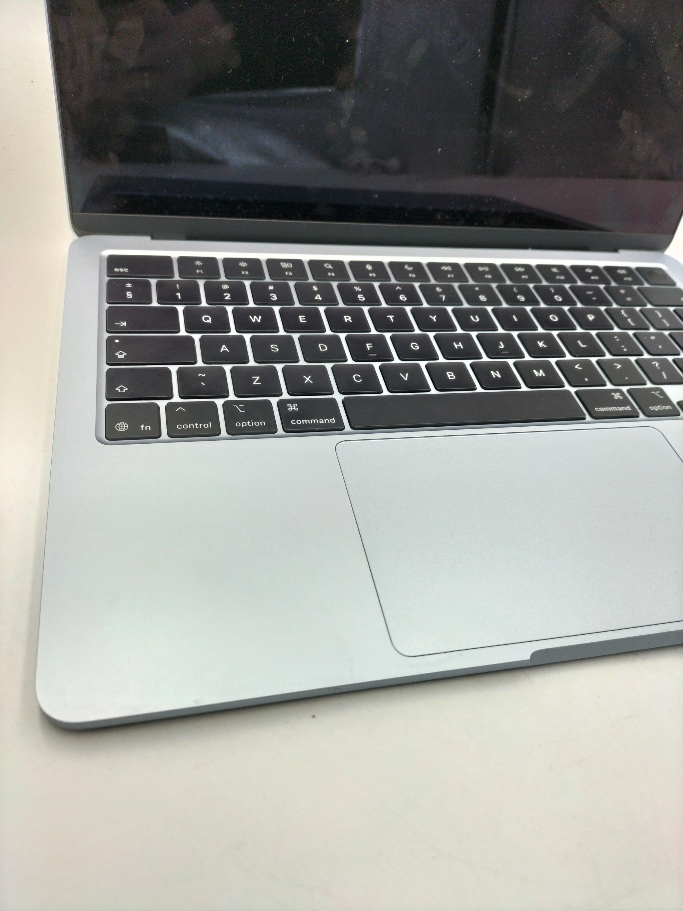 laptop-macbook-air-m4-2025-a3240-stan-11323-2