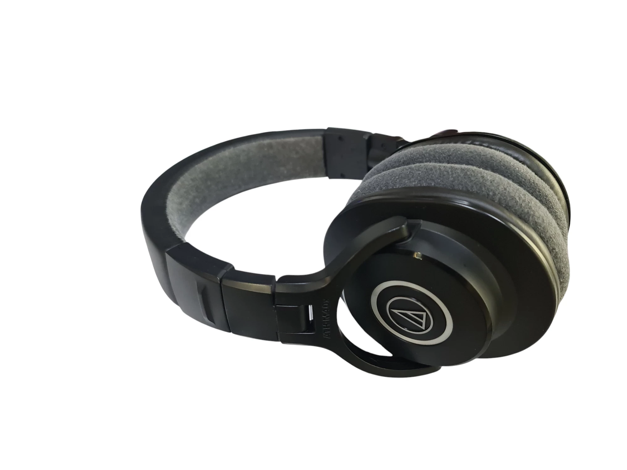 sluchawki-audiotechnica-ath-m40x-zlacze-sluchawkowe-237402-1