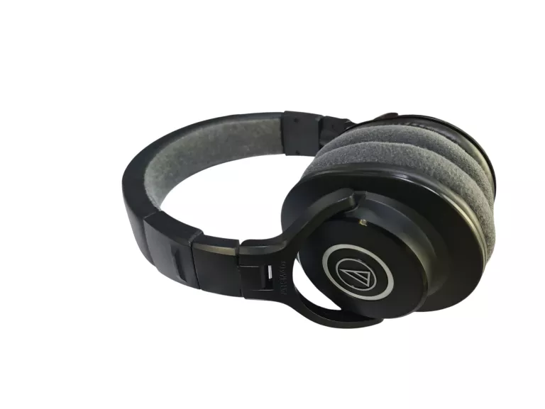 sluchawki-audiotechnica-ath-m40x-zlacze-sluchawkowe-237402-1