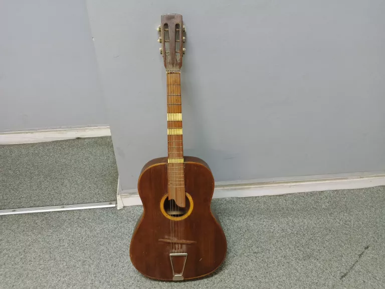 gitara-klasyczna-stara-do-renowacji-rodzaj-9181-1