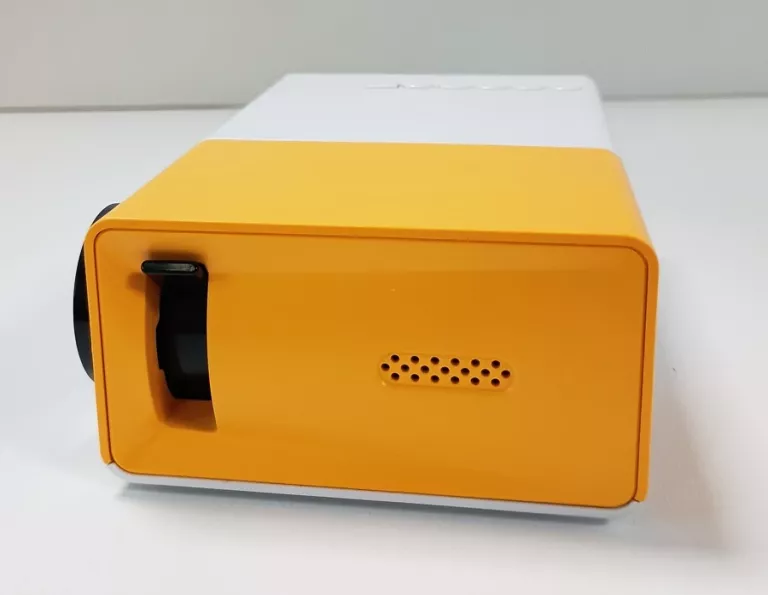 projektor-led-pvo-yg300pro-stan-11323-2