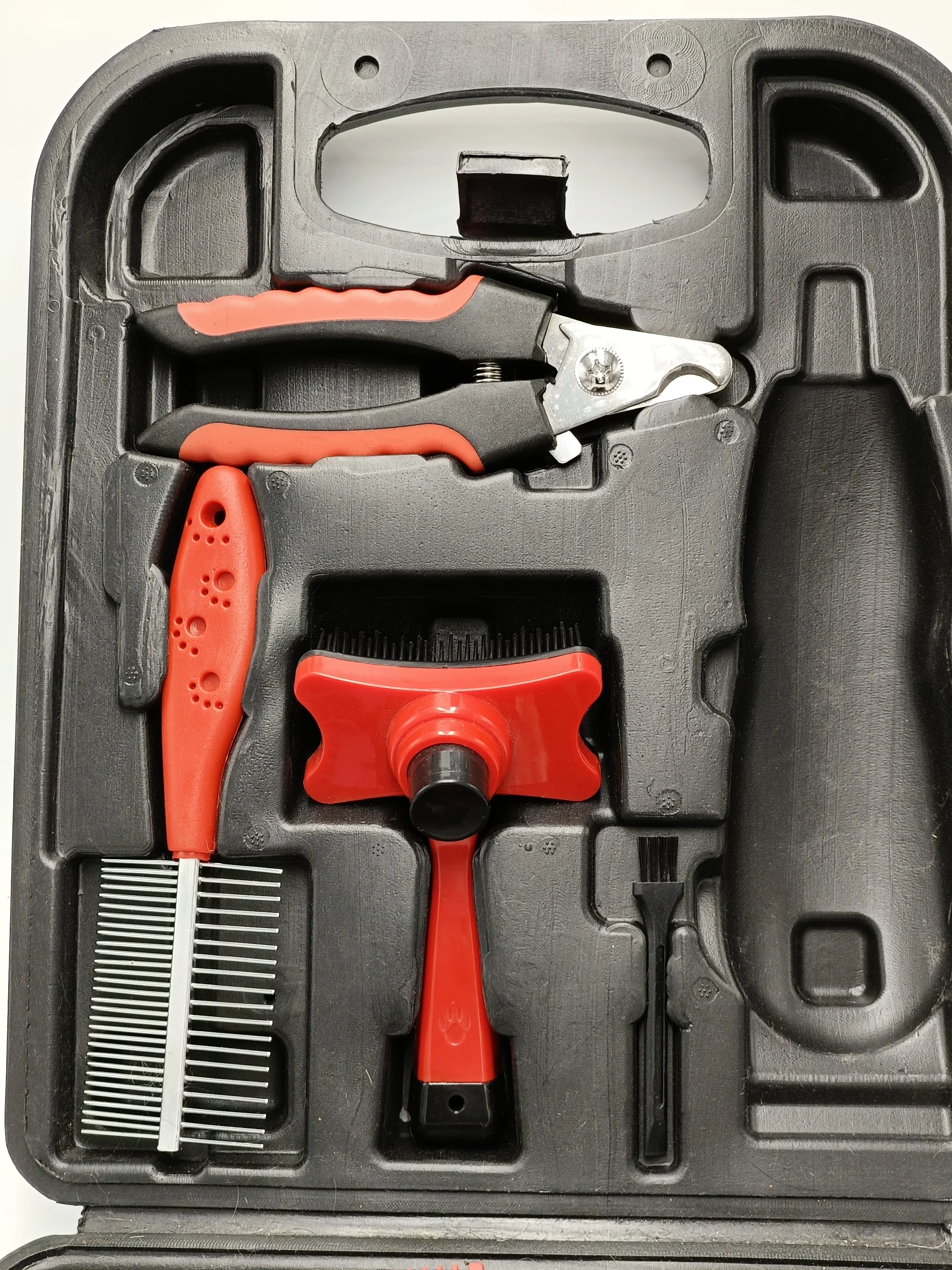 eldom-mz200-zestaw-do-pielegnacji-psow-strzyzarka-ean-gtin-5908277384685