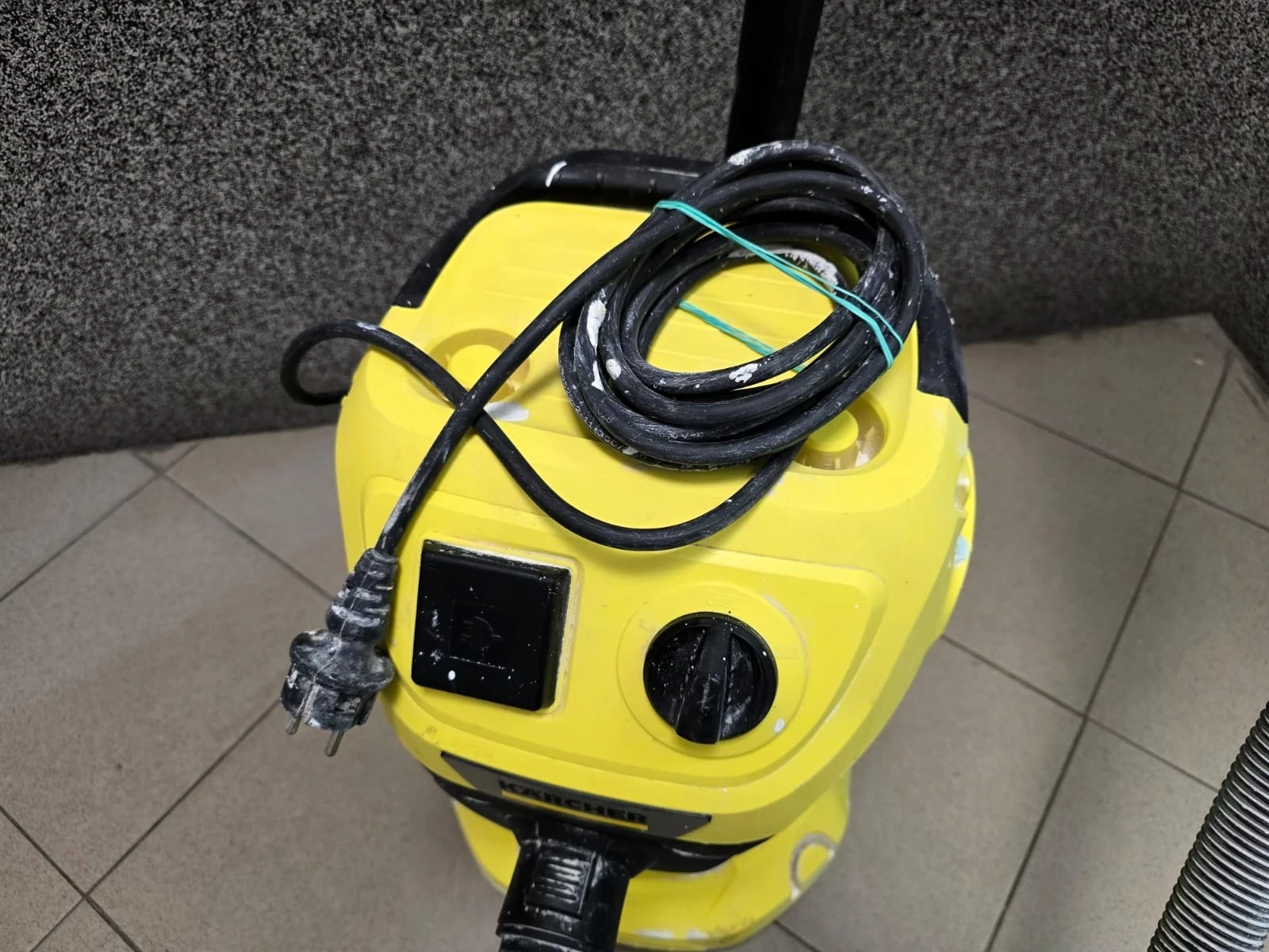 odkurzacz-przemyslowy-karcher-wd-3-p-v-17420-1000-w-ean-gtin-4054278655635