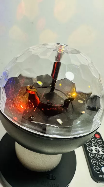 glosnik-kula-dyskotekowa-swiatla-led-bluetooth-usb-przenosny-radio-fm-stan-11323-2