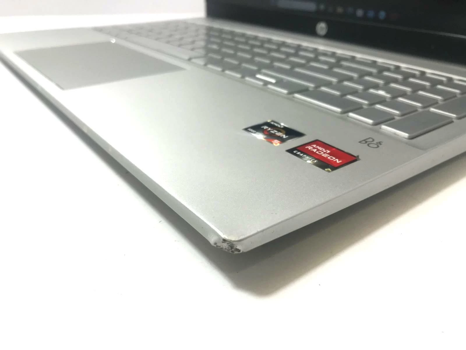 laptop-hp-pavilion-15-ryzen-5-16gb512ssd-przekatna-ekranu-156