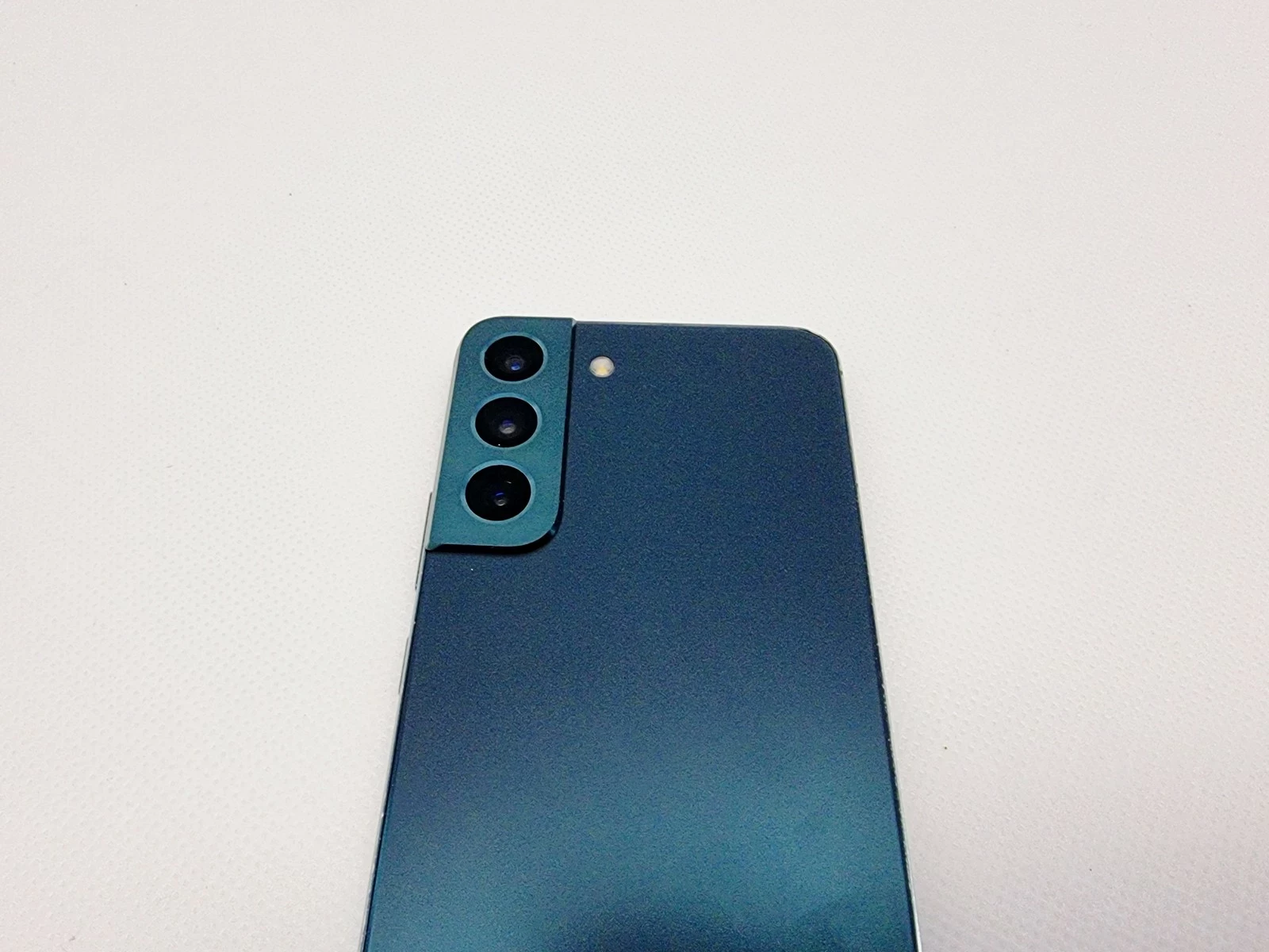 samsung-galaxy-s22-8-gb-128-gb-5g-zielony-pojemnosc-akumulatora-3700