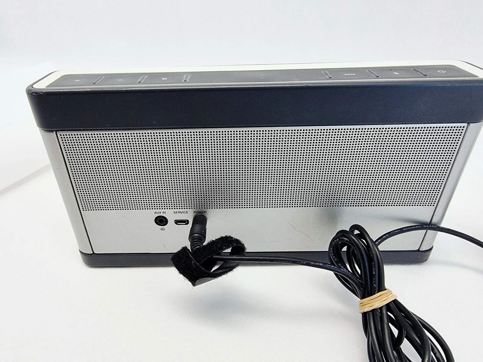 glosnik-przenosny-bose-soundlink-bluetooth-speaker-iii-414255-zasilanie-209202-1769478