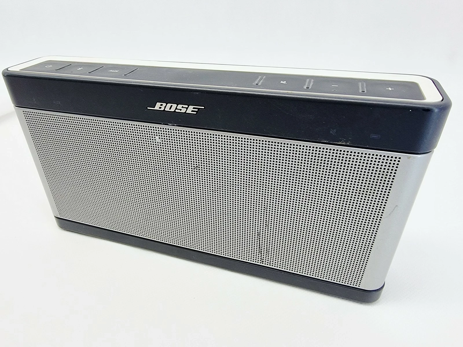 glosnik-przenosny-bose-soundlink-bluetooth-speaker-iii-414255-funkcje-221089-128