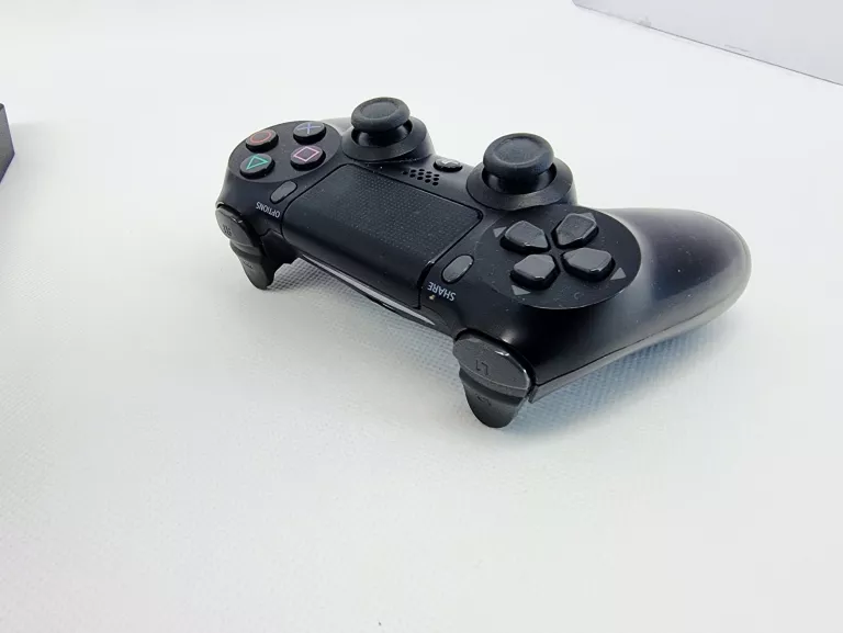 konsola-ps4-slim-1tb-pad-kod-producenta-cuh-2116b