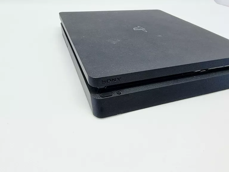 konsola-ps4-slim-1tb-pad-gry-w-zestawie-205998-225570