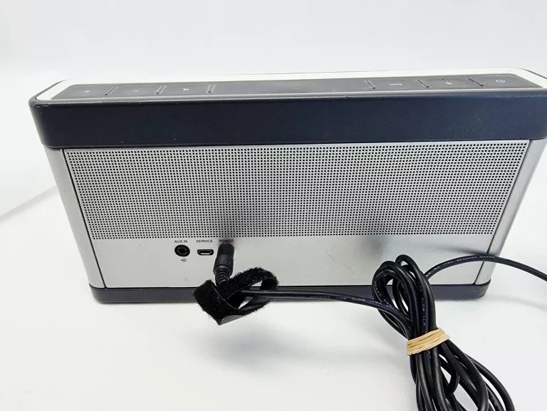 glosnik-przenosny-bose-soundlink-bluetooth-speaker-iii-414255-zasilanie-209202-1769478