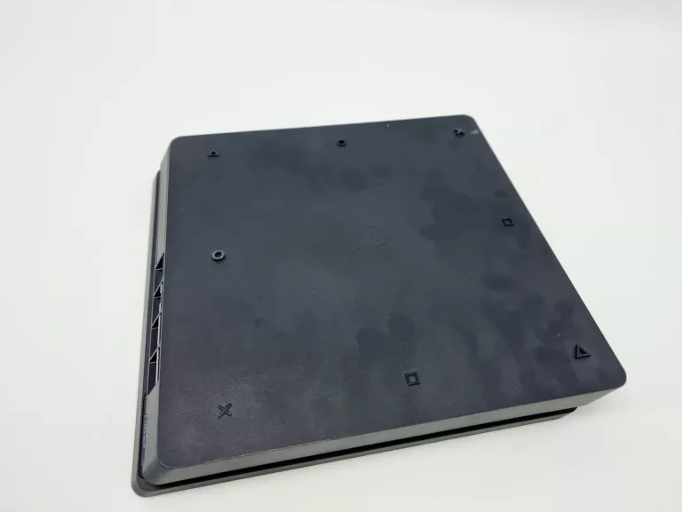 konsola-ps4-slim-1tb-pad-waga-produktu-210
