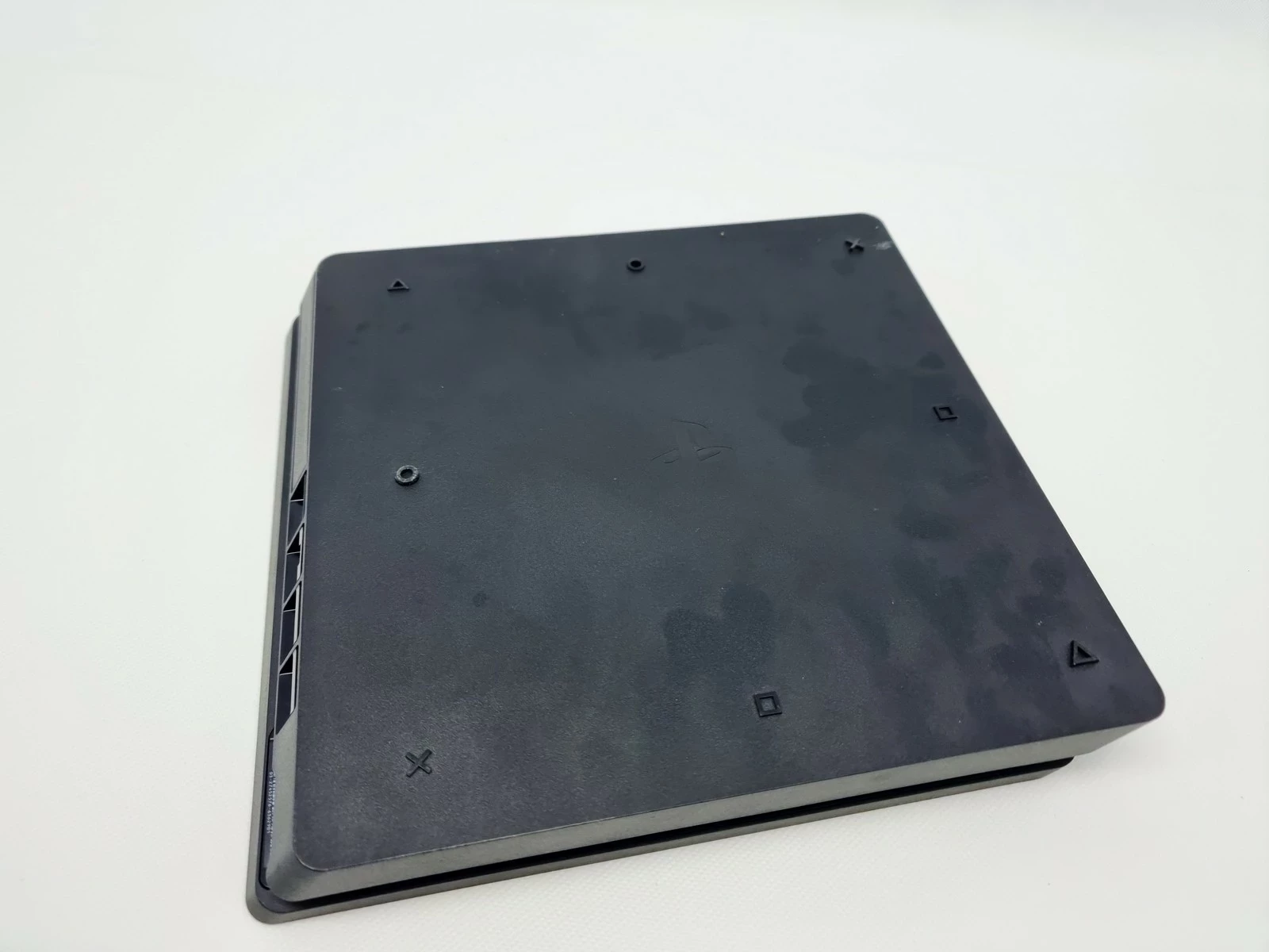 konsola-ps4-slim-1tb-pad-waga-produktu-210