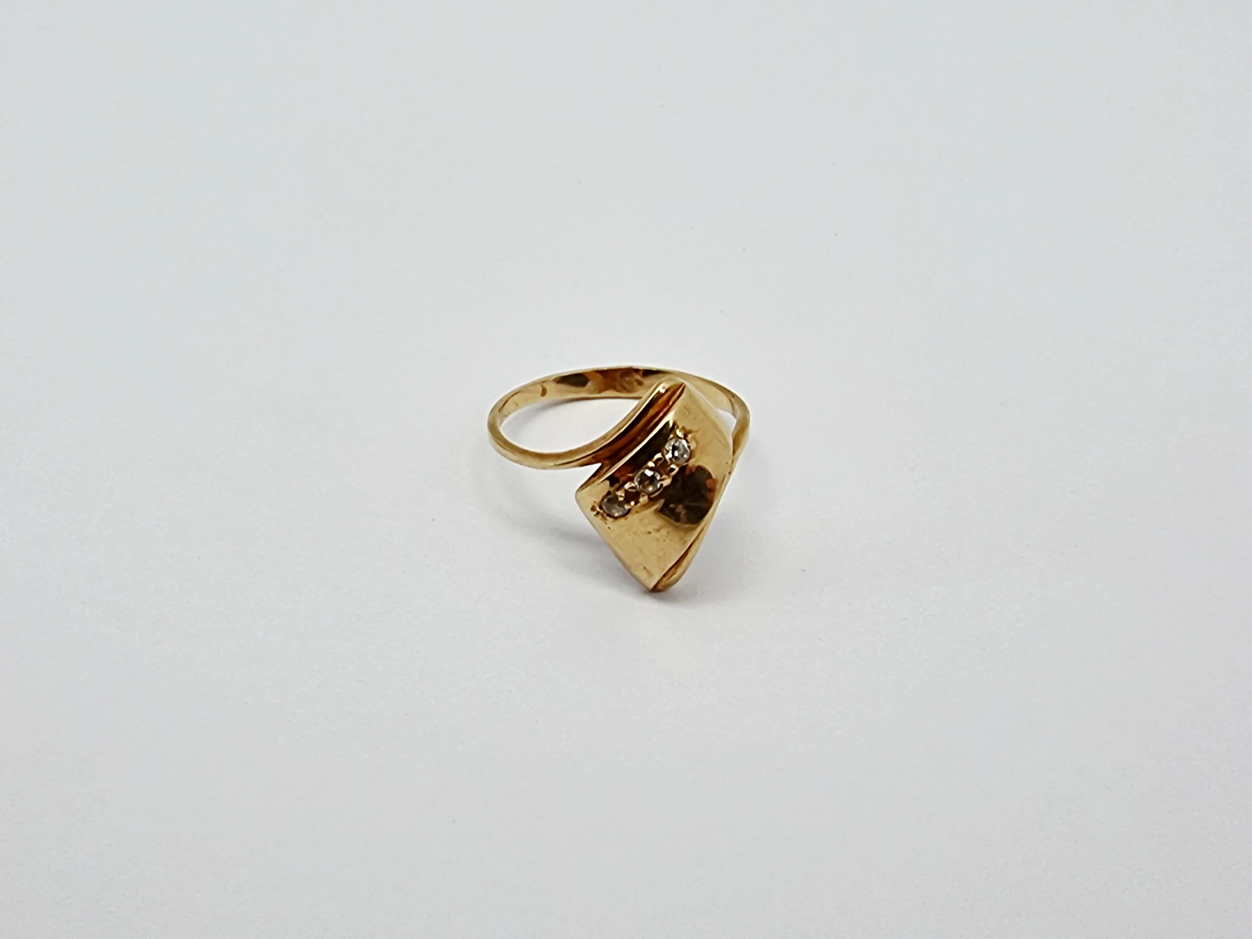 zloty-pierscionek-proby-583-waga-311