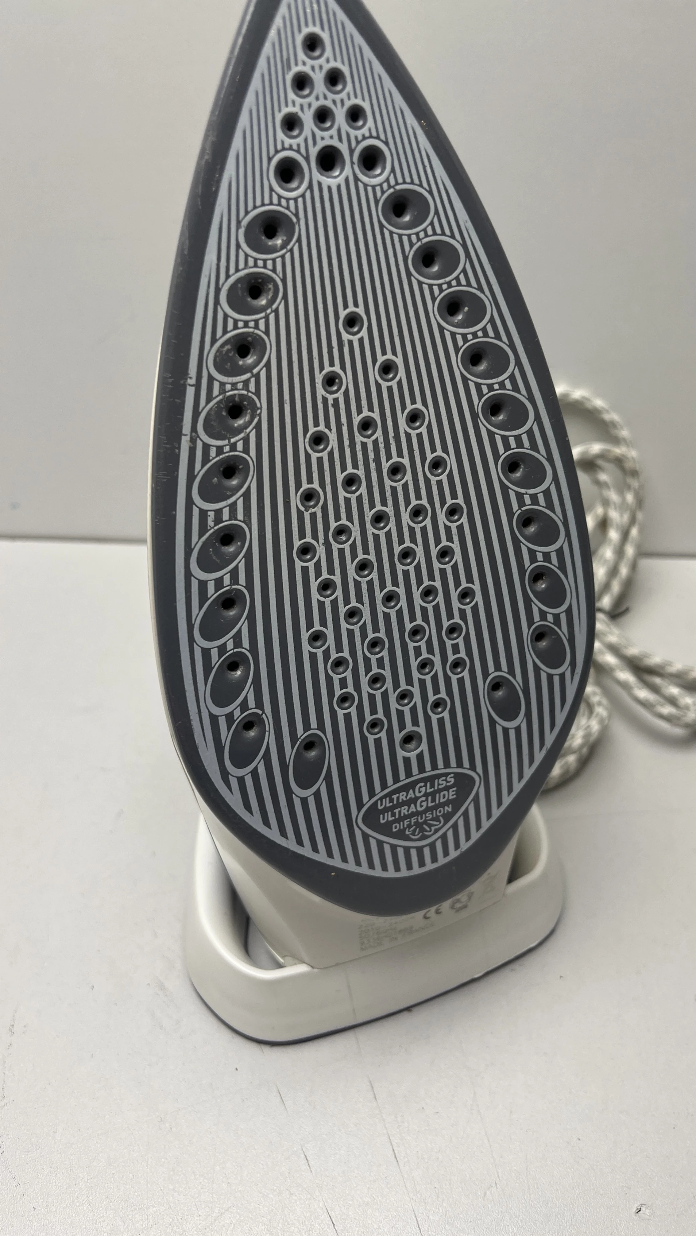 zelazko-tefal-aquaspeed-stan-11323-2