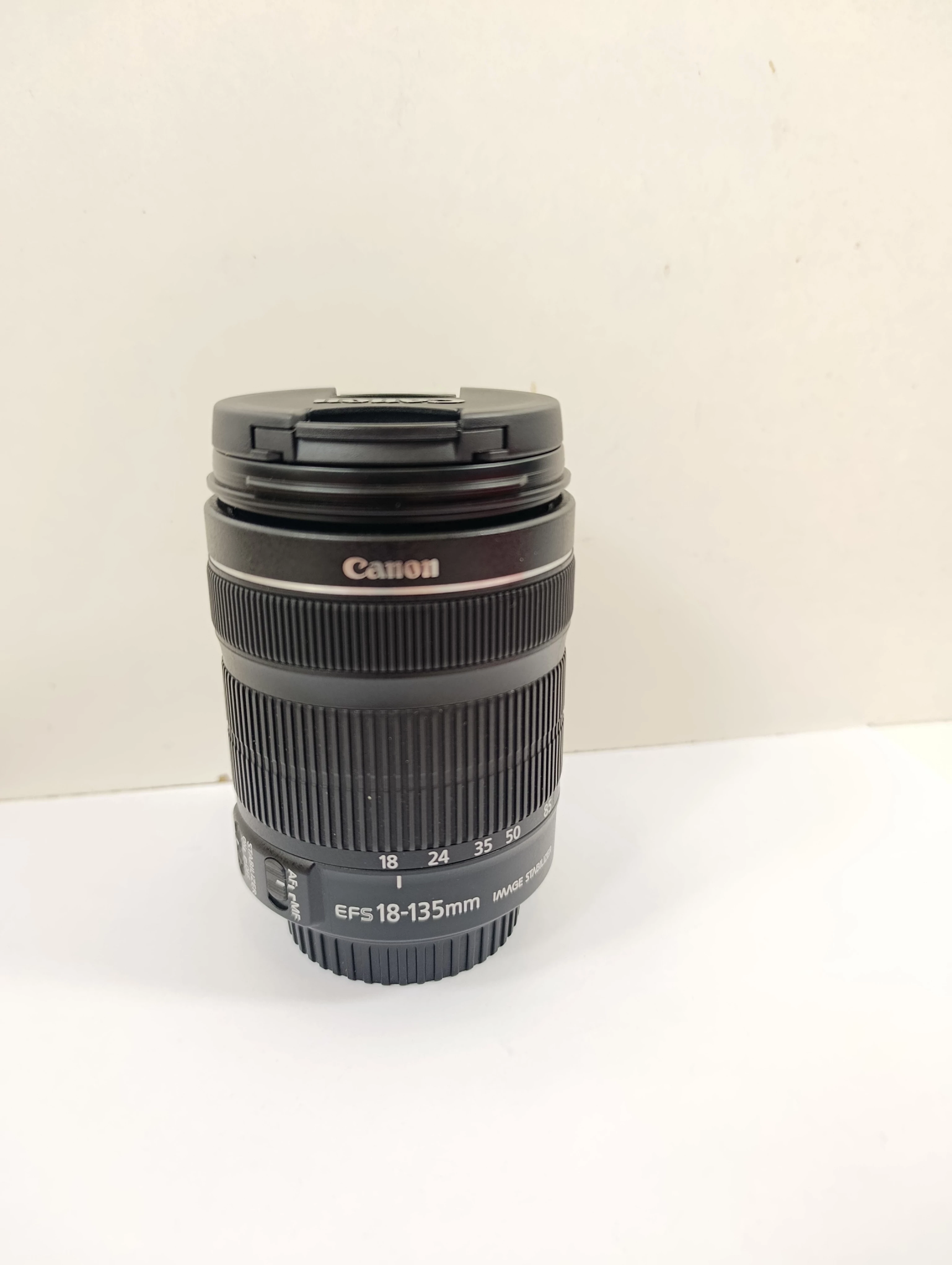 obiektyw-canon-ef-s-18-135mm-f35-56-is-stan-11323-2