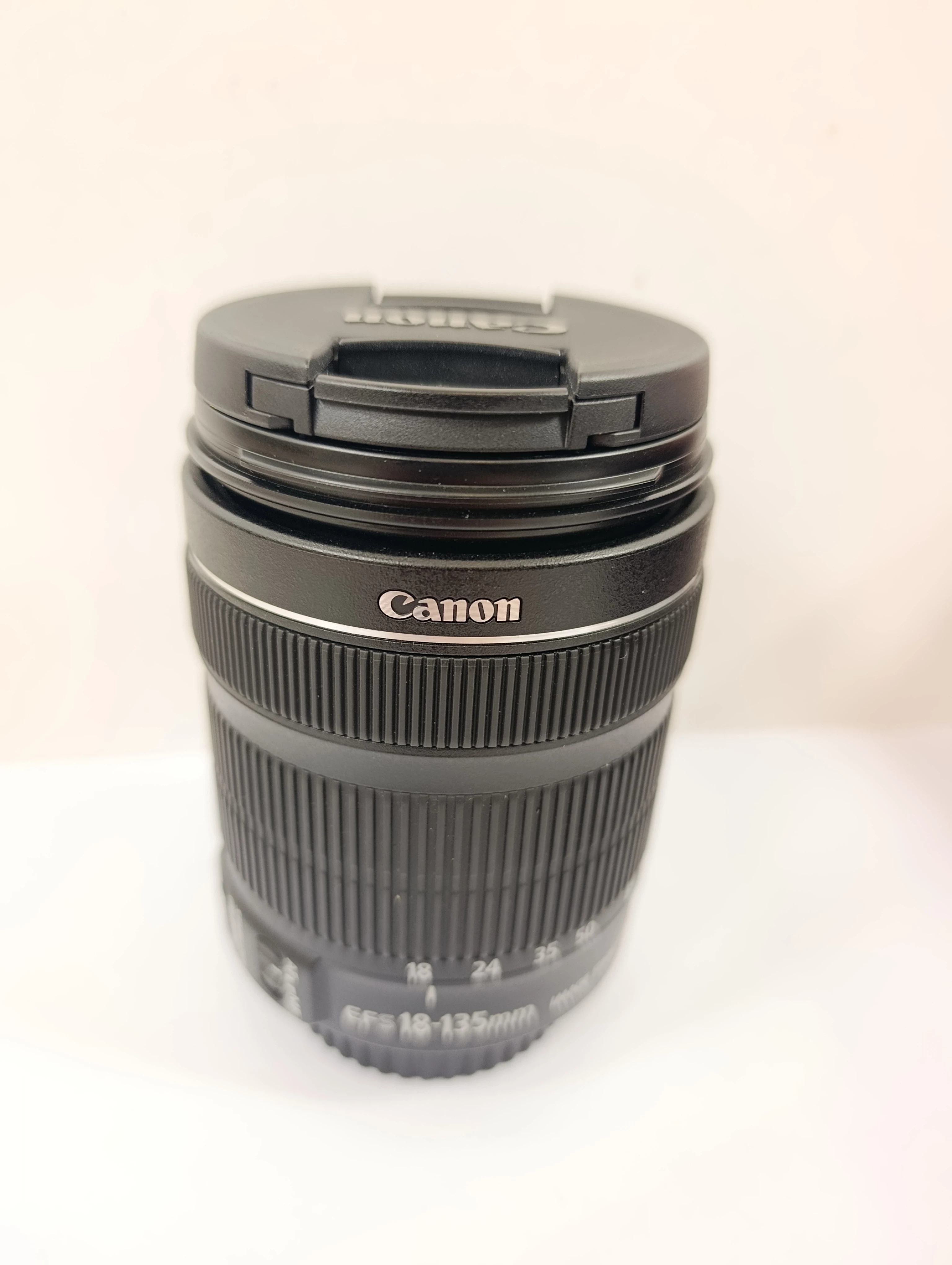 obiektyw-canon-ef-s-18-135mm-f35-56-is-ean-gtin-4960999635255