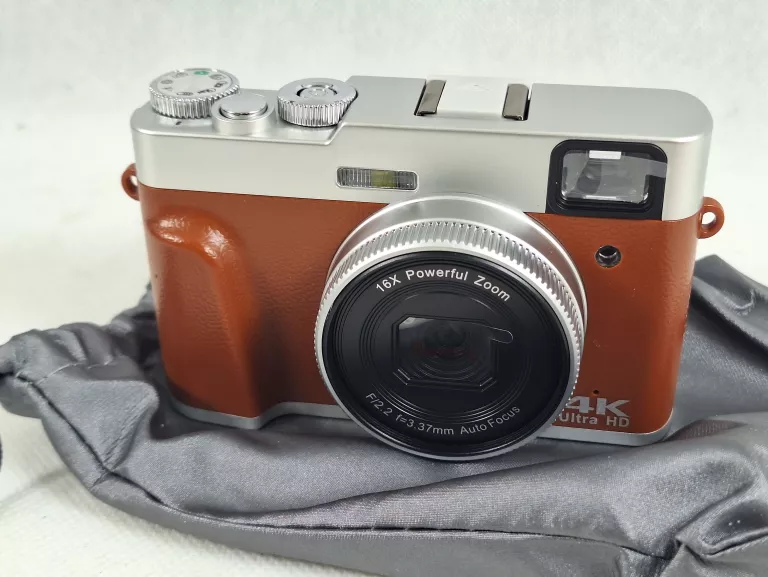 APARAT CYFROWY 4K, 48 MP, AUTOFOKUS, 2 BATERIE