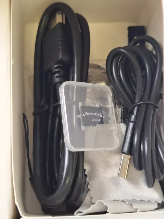 APARAT CYFROWY 4K, 48 MP, AUTOFOKUS, 2 BATERIE