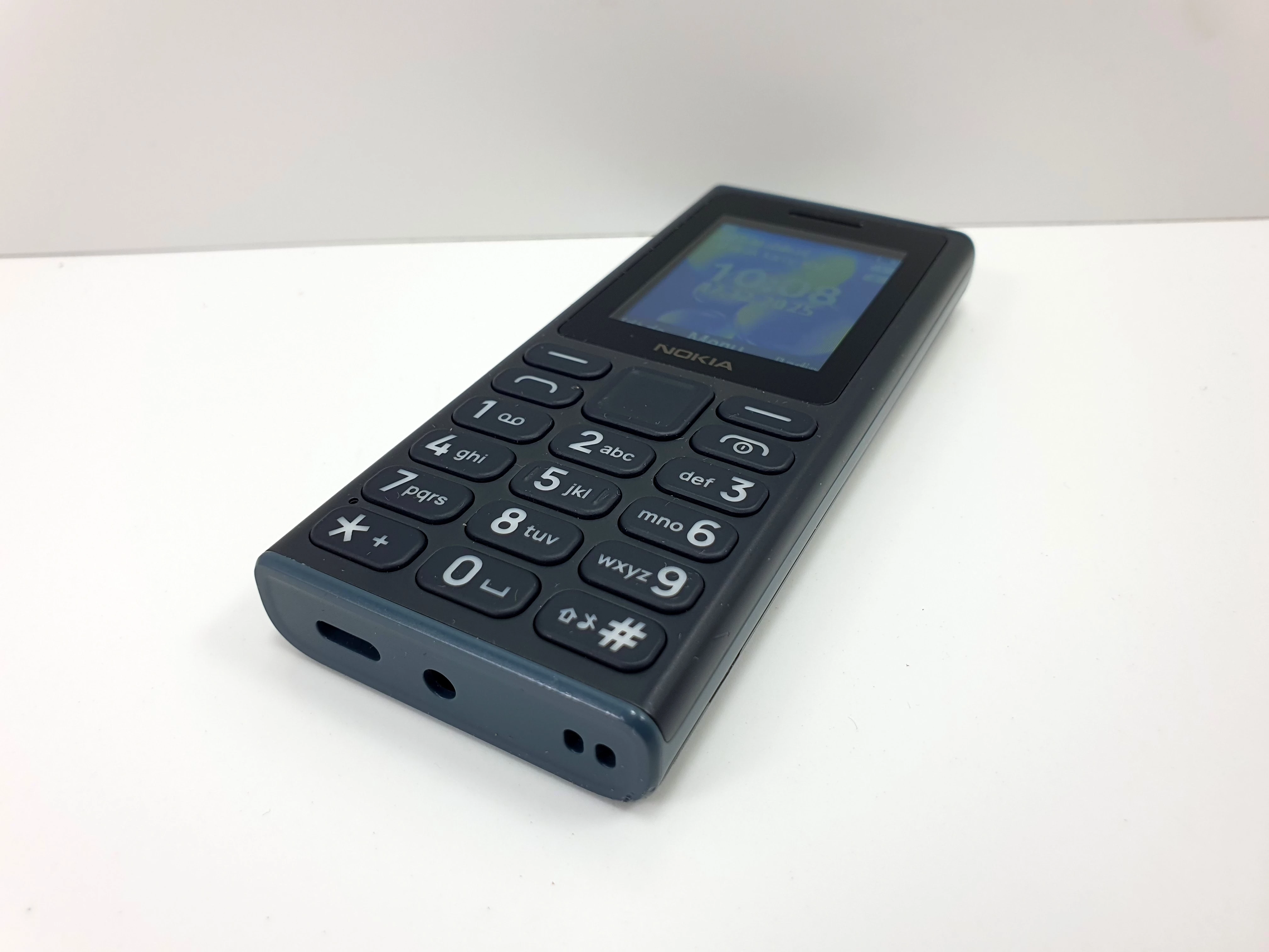 telefon-nokia-hmd-stan-11323-2