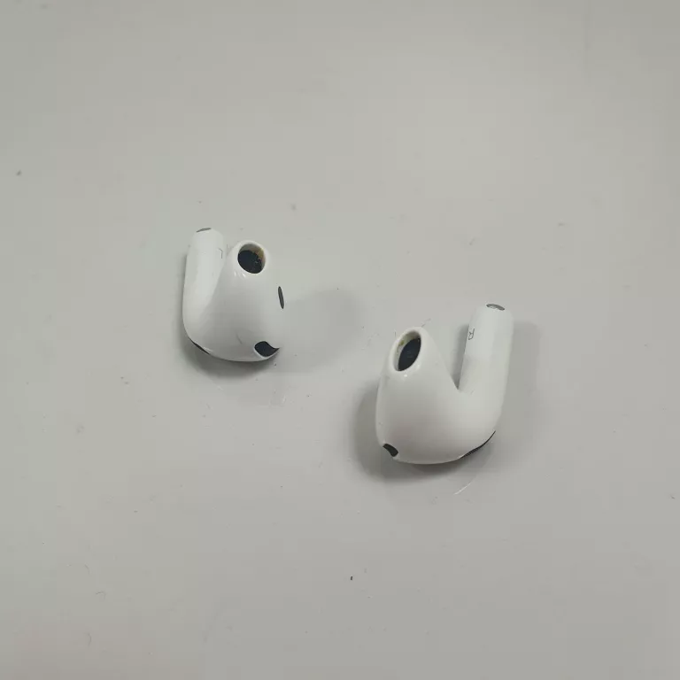 sluchawki-apple-air-pods-4-generacji-stan-11323-2