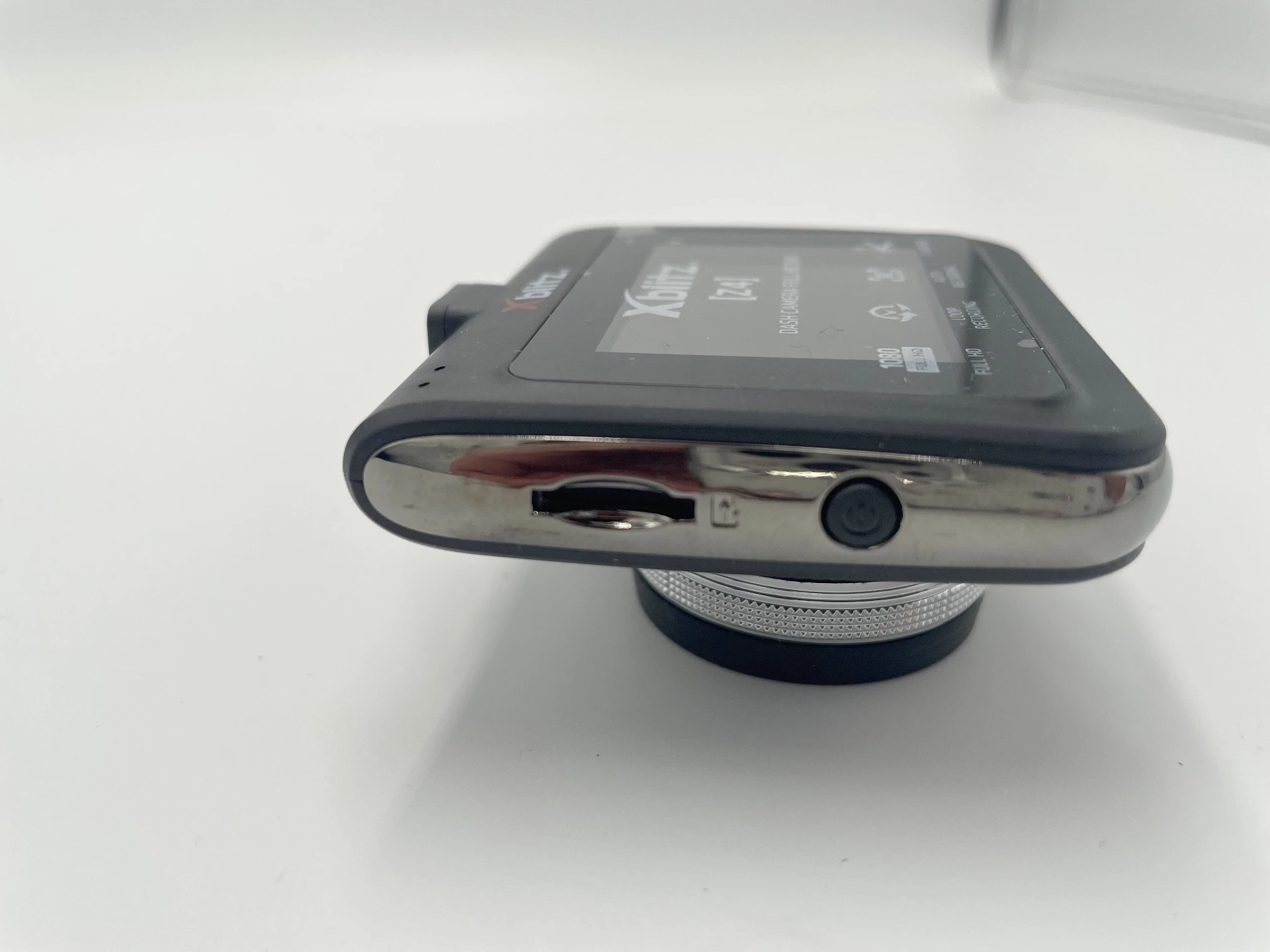 kamera-xblitz-z4-full-hd-kod-producenta-xbl-car-dr048